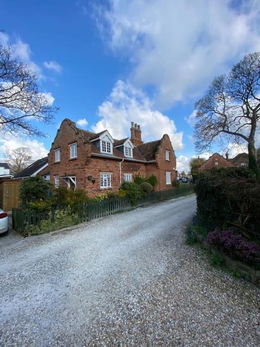 Cosy Cottage Old Clee Exterior photo